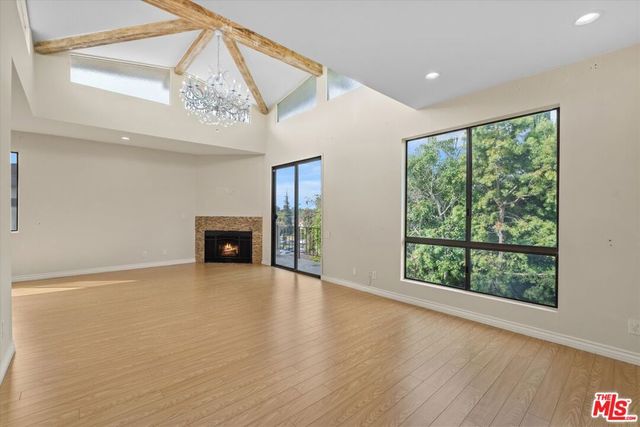 2175 S Beverly Glen Boulevard 406, Los Angeles, CA 90025