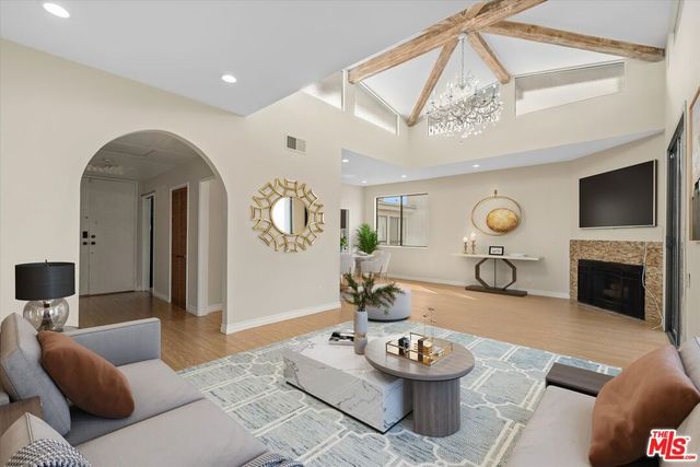 2175 S Beverly Glen Boulevard 406, Los Angeles, CA 90025