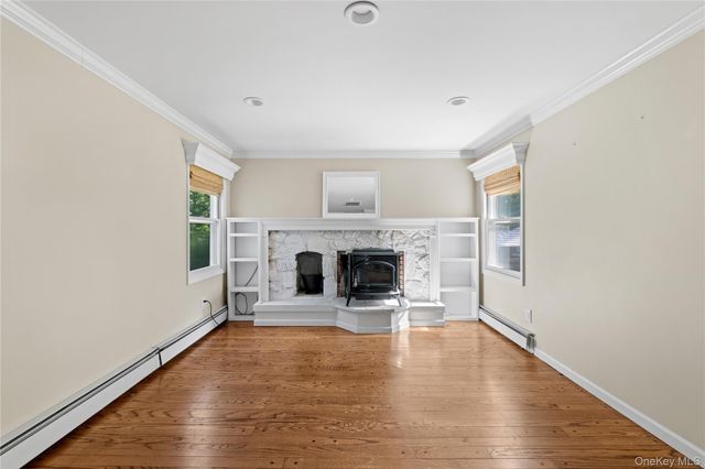3 Russell Drive, Wading River, NY 11792