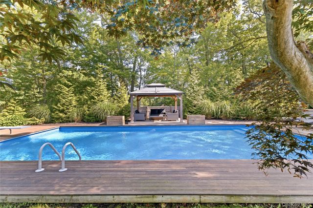 3 Russell Drive, Wading River, NY 11792