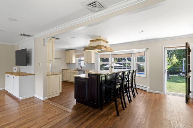 3 Russell Drive, Wading River, NY 11792