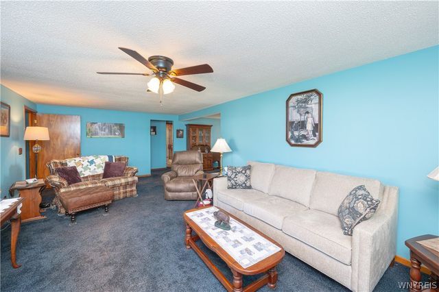4502 Gentwood Drive, Clarence, NY 14221