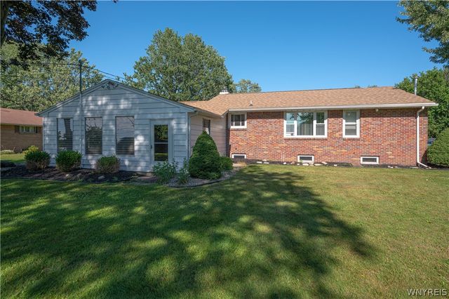 4502 Gentwood Drive, Clarence, NY 14221