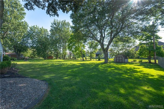4502 Gentwood Drive, Clarence, NY 14221