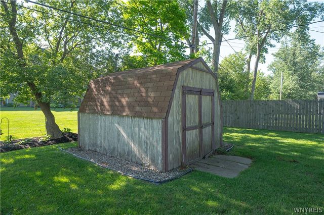 4502 Gentwood Drive, Clarence, NY 14221