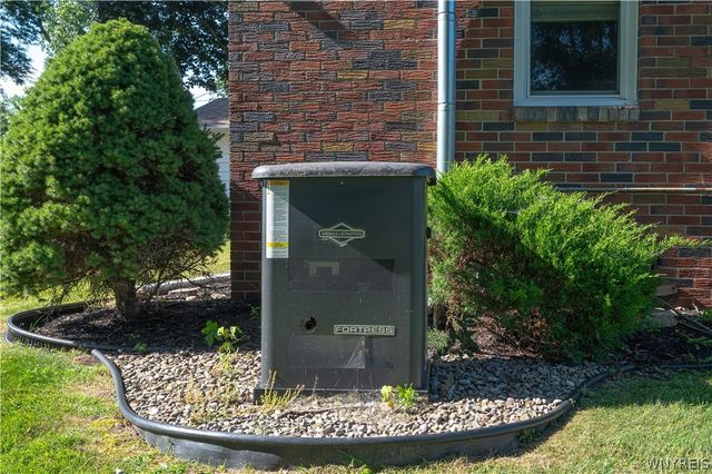 4502 Gentwood Drive, Clarence, NY 14221