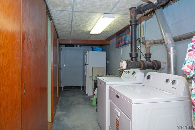4502 Gentwood Drive, Clarence, NY 14221