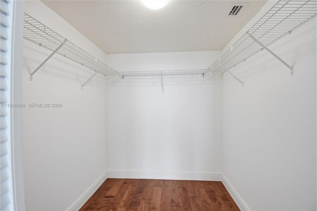 1800 N Bayshore Dr 3115, Miami, FL 33132