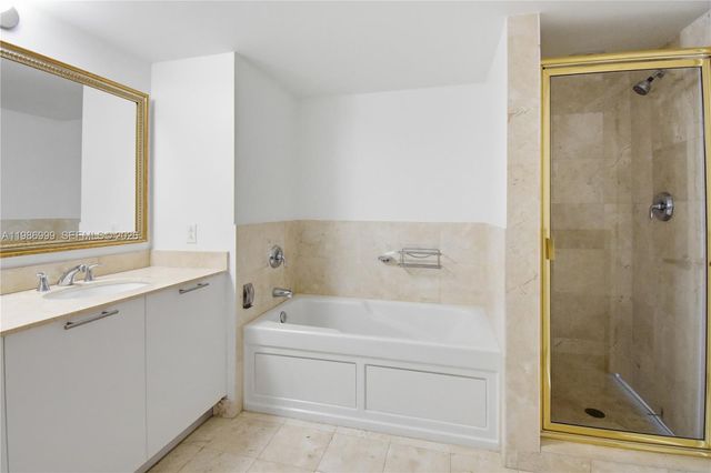 1800 N Bayshore Dr 3115, Miami, FL 33132