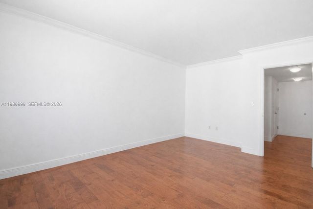 1800 N Bayshore Dr 3115, Miami, FL 33132