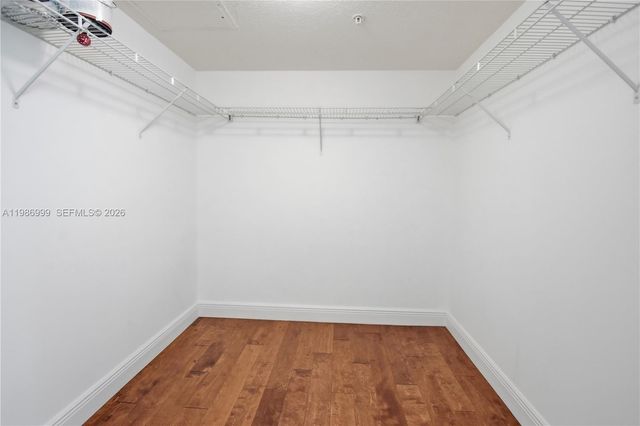 1800 N Bayshore Dr 3115, Miami, FL 33132