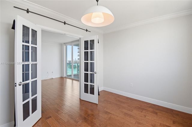 1800 N Bayshore Dr 3115, Miami, FL 33132