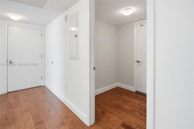 1800 N Bayshore Dr 3115, Miami, FL 33132