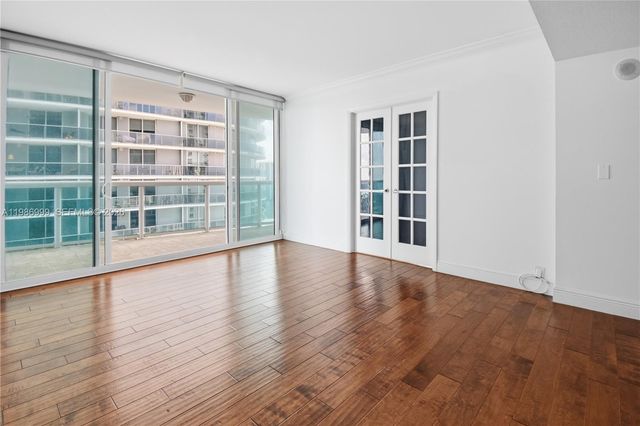 1800 N Bayshore Dr 3115, Miami, FL 33132