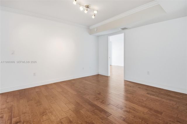 1800 N Bayshore Dr 3115, Miami, FL 33132