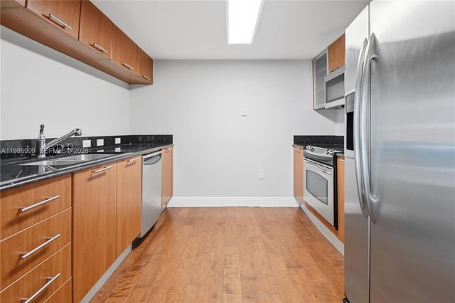 1800 N Bayshore Dr 3115, Miami, FL 33132