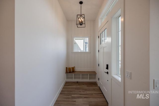 6083 S Apex Ave, Meridian, ID 83642