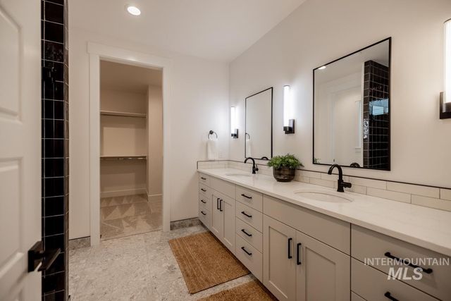 6083 S Apex Ave, Meridian, ID 83642