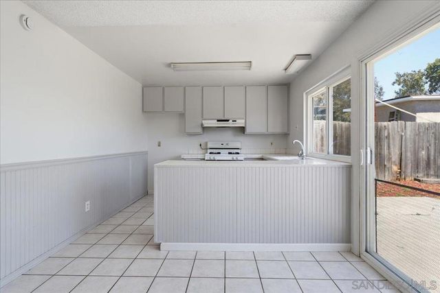8737 Jade Coast Dr, San Diego, CA 92126