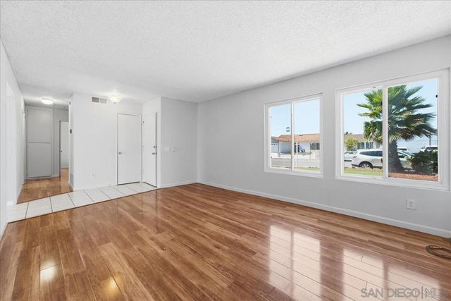 8737 Jade Coast Dr, San Diego, CA 92126