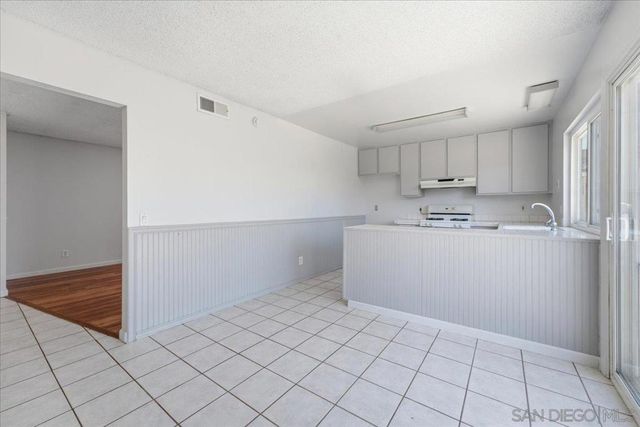 8737 Jade Coast Dr, San Diego, CA 92126