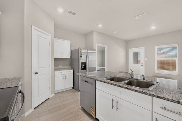 332 Pecos Drive, Azle, TX 76020