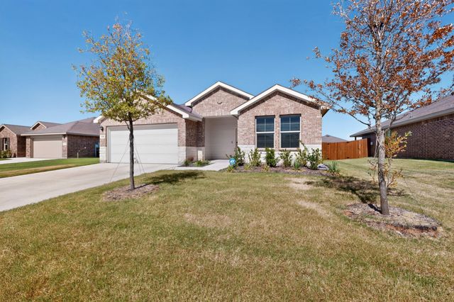 332 Pecos Drive, Azle, TX 76020