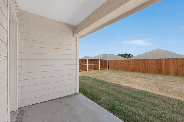332 Pecos Drive, Azle, TX 76020