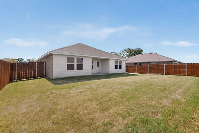 332 Pecos Drive, Azle, TX 76020