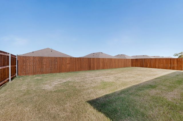 332 Pecos Drive, Azle, TX 76020