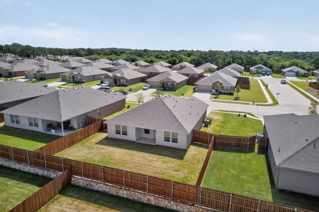 332 Pecos Drive, Azle, TX 76020