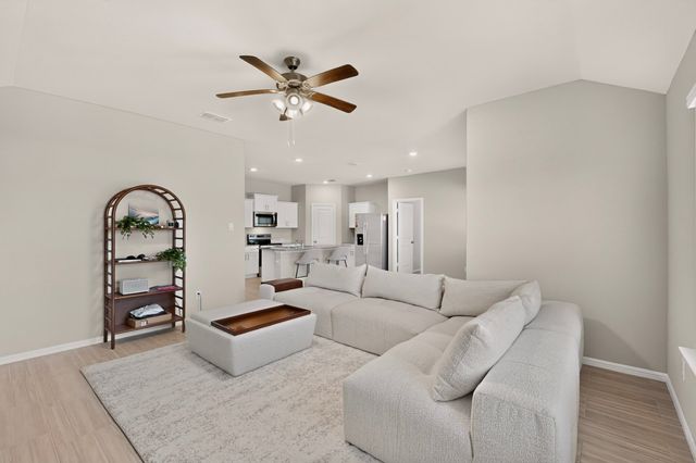332 Pecos Drive, Azle, TX 76020