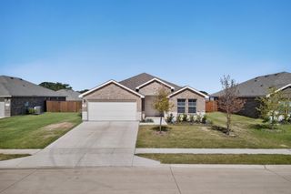 332 Pecos Drive, Azle, TX 76020