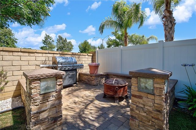 72 Newburn Court, Beaumont, CA 92223