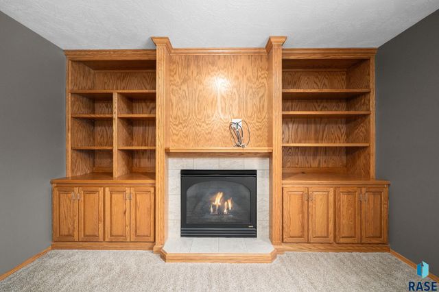 2409 S Grinnell Ave Avenue, Sioux Falls, SD 57106