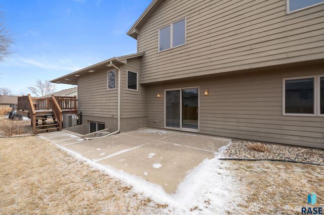 2409 S Grinnell Ave Avenue, Sioux Falls, SD 57106