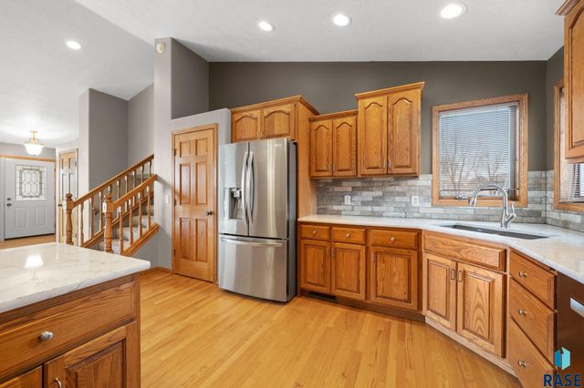 2409 S Grinnell Ave Avenue, Sioux Falls, SD 57106