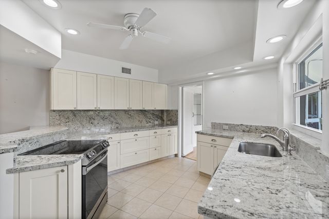 1705 NE 26th Avenue, Fort Lauderdale, FL 33305