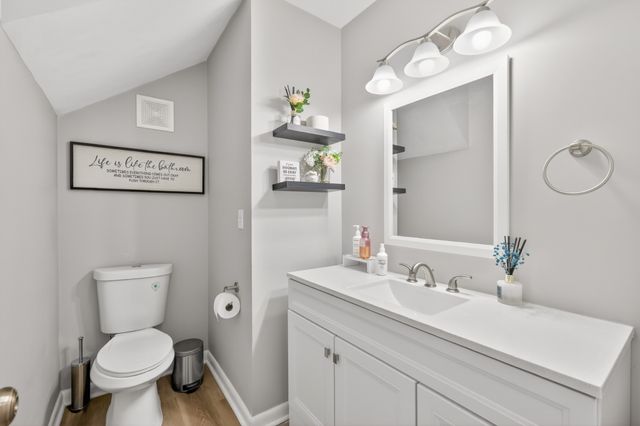 5601 Country Dr Apt 209, Nashville, TN 37211