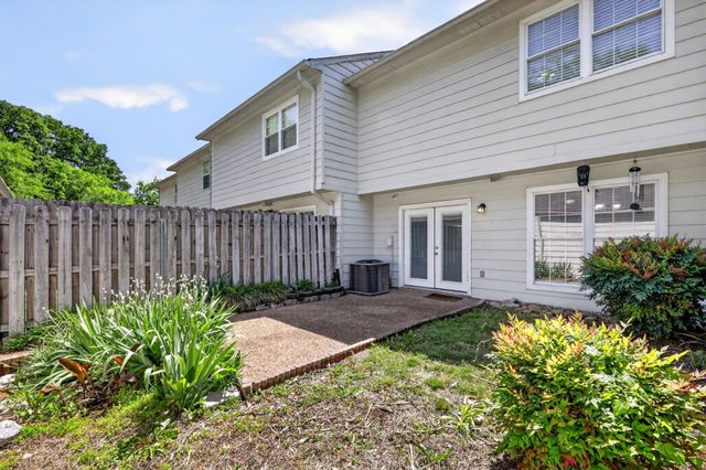 5601 Country Dr Apt 209, Nashville, TN 37211