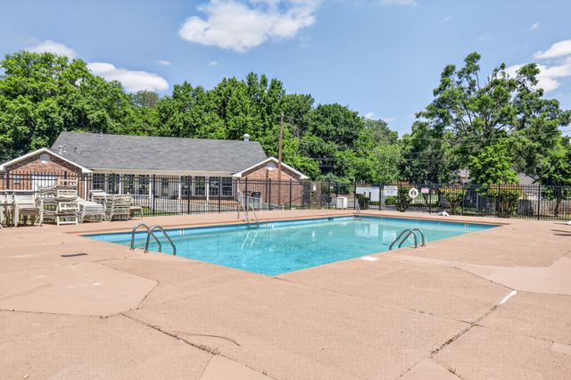 5601 Country Dr Apt 209, Nashville, TN 37211