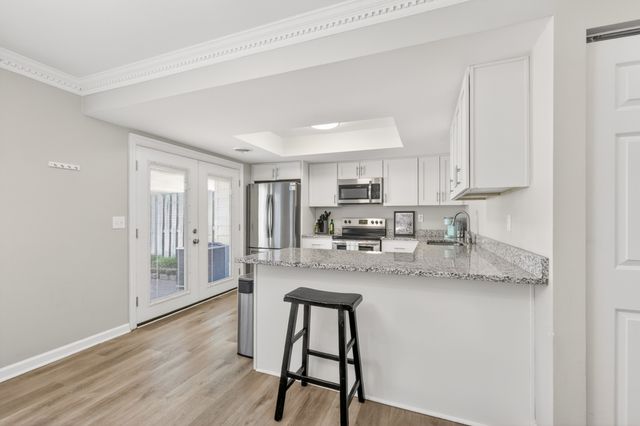 5601 Country Dr Apt 209, Nashville, TN 37211