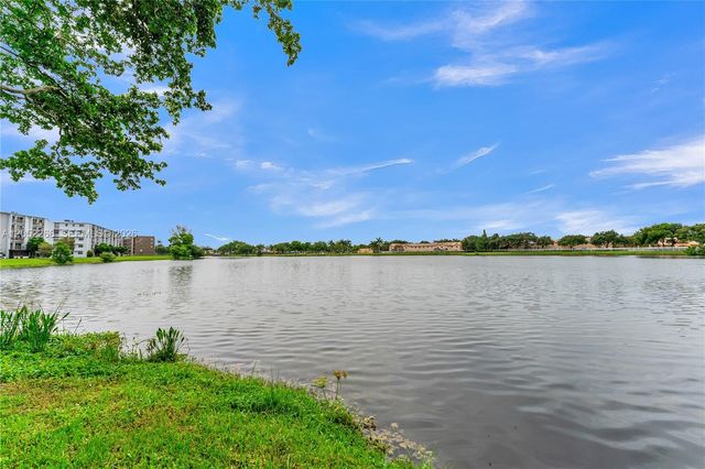 8720 N Sherman Cir 101, Miramar, FL 33025