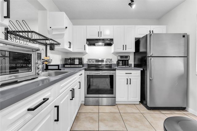 8720 N Sherman Cir 101, Miramar, FL 33025