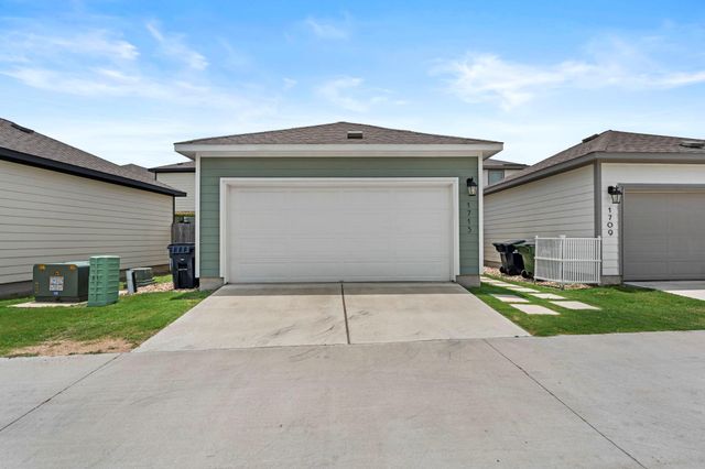 1713 Fountain Bridge DR, Leander, TX 78641