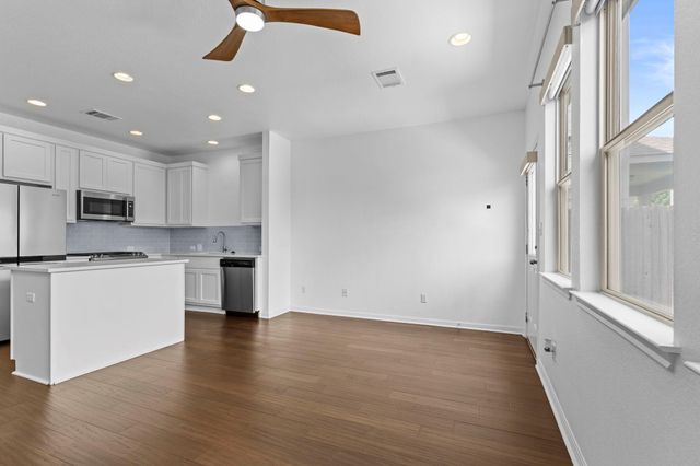 1713 Fountain Bridge DR, Leander, TX 78641