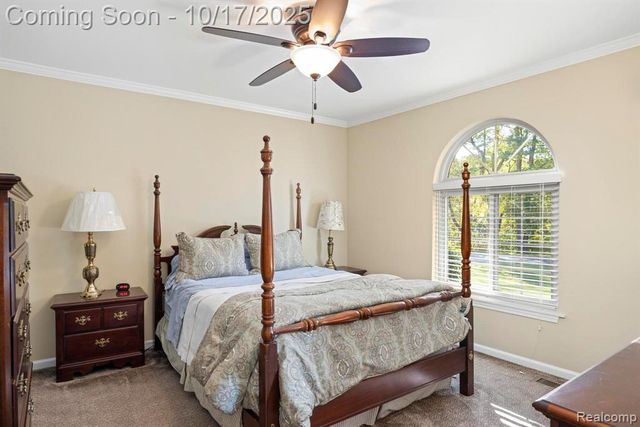 7109 Bluewater Drive, Clarkston, MI 48348