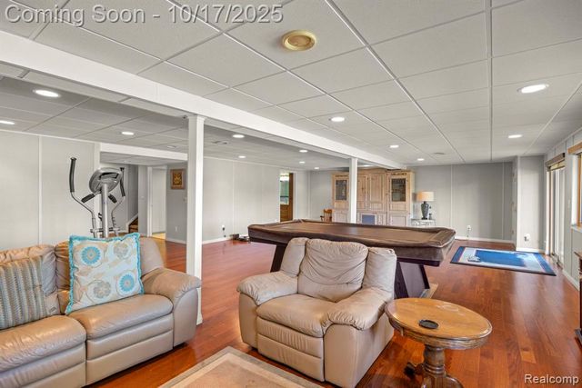 7109 Bluewater Drive, Clarkston, MI 48348