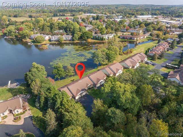 7109 Bluewater Drive, Clarkston, MI 48348