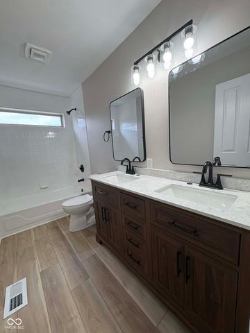 10744 Putnam Place, Carmel, IN 46032